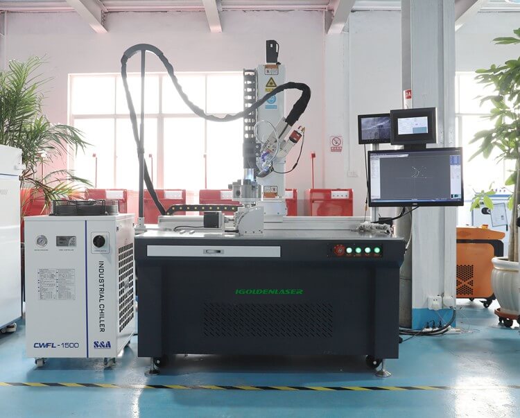 automatic fiber laser welding machine.JPG